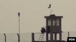 Kurdos sirios están ampliando la pista de un aeropuerto en el norte de Siria, a sugerencia del contingente estadounidense que combate a ISIS.