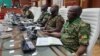 Fin de la réunion du Comité des chefs d'état-majors de la Cédéao sur la situation au Niger, à Abuja, le 4 août 2023. (VOA/Gilbert Tamba)