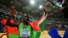 Hugues Fabrice Zango célèbre après la finale du triple saut lors des Championnats du monde d'athlétisme, Budapest, le 21 août 2023.