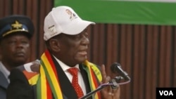 Zimbabwe President Emmerson Dambudzo Mnangagwa address ruling ZANU-PF at the party's headquarters in Harare on Aug. 7, 2024. (Columbus Mavhunga/VOA)