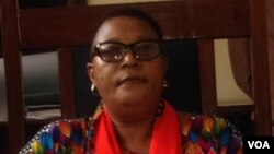 UNkosazana Thokozani Khupe ukhuthaza amabandla aphikisayo ukuba amanyane ngesikhathi sokhetho oluzayo. (VOA)