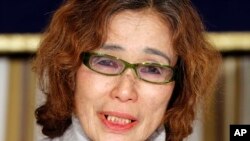 La madre Kenji Goto, Junko Ishido pidió al gobierno japonés que salve la vida de su hijo.