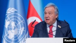 O Secretário-Geral das Nações Unidas, António Guterres, discursa durante a cerimónia de abertura da conferência das Nações Unidas sobre alterações climáticas COP29, em Baku, no Azerbaijão, a 12 de novembro