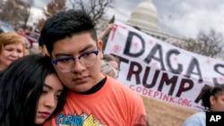 Una demanda en Texas presentada el 1 de mayo abre “una vía rápida para llegar a la Corte Suprema, opina un experto.