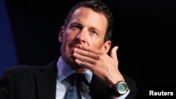 Lance Armstrong, reconoció durante una entrevista con la presentadora Oprah Winfrey que utilizó sustancias prohibidas para mejorar su rendimiento.