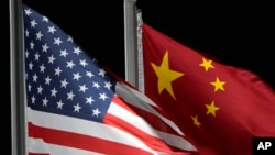 美国和中国国旗.