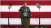 Trump pronuncia un discurso ante soldados de su país en la base aérea estadounidense de Yokota en las afueras de Tokio, el domingo 5 de noviembre de 2017. Trump llegó a Japón en la primera escala de una gira en la que también visitará Corea del Sur, China, Vietnam y Filipinas.