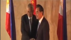 中國外長訪問菲律賓謀求改善雙邊關係
