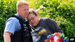 Fue asesinado en el interior de su vehículo, según detallaron las autoridades. Robert Melton tenía 46 años y llevaba 17 en el cuerpo de Policía.