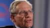 Archivo. El experiodista del Washington Post, Bob Woodward, en una foto del 11 de junio de 2012, durante un evento del periódico para conmemorar el 40 aniversario de Watergate, el escándalo que llevó a la renuncia del presidente Richard Nixon y que Woodward ayudó a revelar. 