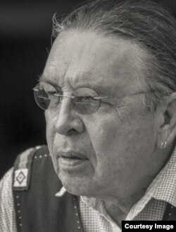 Photo of Cheyenne/Arapaho artist Harvey Pratt, who submitted the winning design for a Native American Veterans' Memorial in Washington. Photo by and courtesy of Neil Chapman.