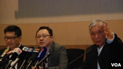佔中三位發起人(左起)陳健民、戴耀廷、朱耀明在記者會上否認佔中商討日三投票結果被騎劫