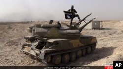 Los militantes prepararon listas con nombres de las personas que iban a capturar en el estratégico poblado de al-Qaryatayn,