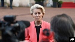 2025年3月2日歐盟委員會主席馮德萊恩在討論烏克蘭問題的歐洲領袖高峰會上向傳媒發表演說。