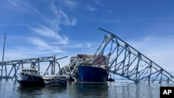 Zambuko reFrancis Scott Bridge mushure mekudumwa nengarava