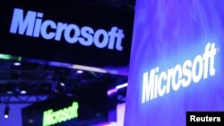 Microsoft se habría sumado a un grupo de firmas interesadas en adquirir al tercer fabricante mundial de computadoras.
