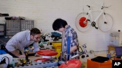 El nuevo dispositivo permite a un ciclista alcanzar una velocidad de hasta 60 KPH.