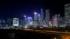 香港金融中心中環商業區的夜景。