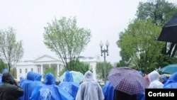Los manifestantes marcharon también frente a la Casa Blanca y las oficinas del Congreso.
