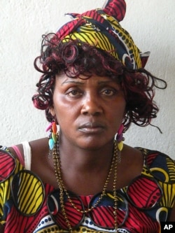 Viúva Teresa Filomena Tyaenda, do Namibe