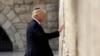 Trump ora ante el Muro de los Lamentos