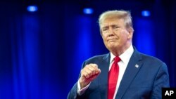 El precandidato presidencial republicano y expresidente Donald Trump durante la Conferencia de Acción Política Conservadora 2024, el 24 de febrero de 2024, en Oxon Hill, Maryland.