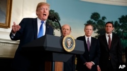 El presidente de EE.UU., Donald Trump, firmó un memorandum presidencial sobre la imposición de aranceles y restricciones a la inversión en China, el jueves, 22 de marzo, de 2018.