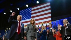 VaDonald Trump naAmai Melania Trump