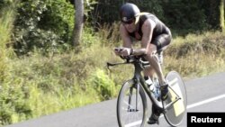 Armstrong acusa a ciclistas con menos éxito que él de orquestar una conspiración.