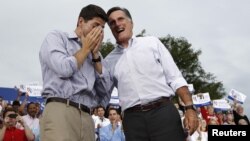 Mitt Romney presentó este sábado al senador por Wisconsin, Paul Ryan, de 42 años, como su compañero de fórmula.