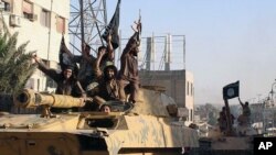 Extremistas del Estado Islámico pretenden lograr una califato para controlar Irak y Siria.