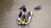 Familias usan redes sociales para ubicar a desaparecidos por Harvey