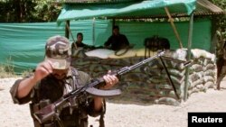 El guerrillero participó en varios ataques terroristas y actualmente se dedicaba a extorsionar a pobladores y empresarios en el sur de Colombia.