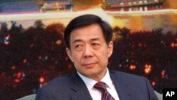 中共重慶市委書記薄熙來2010年3月6日攝於北京人民大會堂。(資料圖片)
