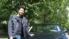 Eric Loebel, de Oregon, está dispuesto a alquilar su coche privado a terceros para hacer algo de dinero.